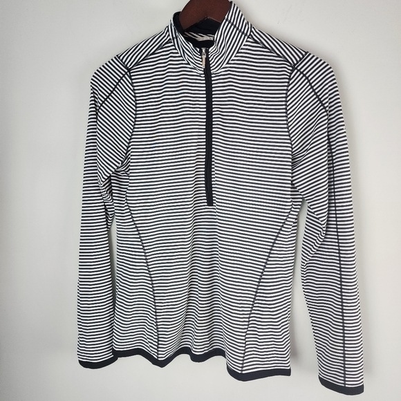 Cuter & Buck Tops - Cuter And Buck Drytec Women’s Black and White Quarter Zip Pop Over Size Small